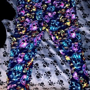 Lularoe multi colored skull leggings